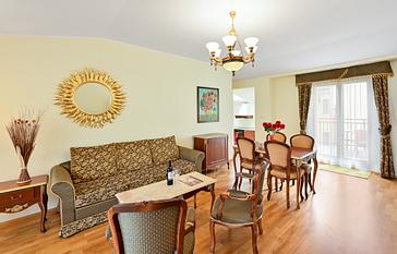 Garzotto Hotels & Resorts s.r.o. | Residence Romanza | Photos 42